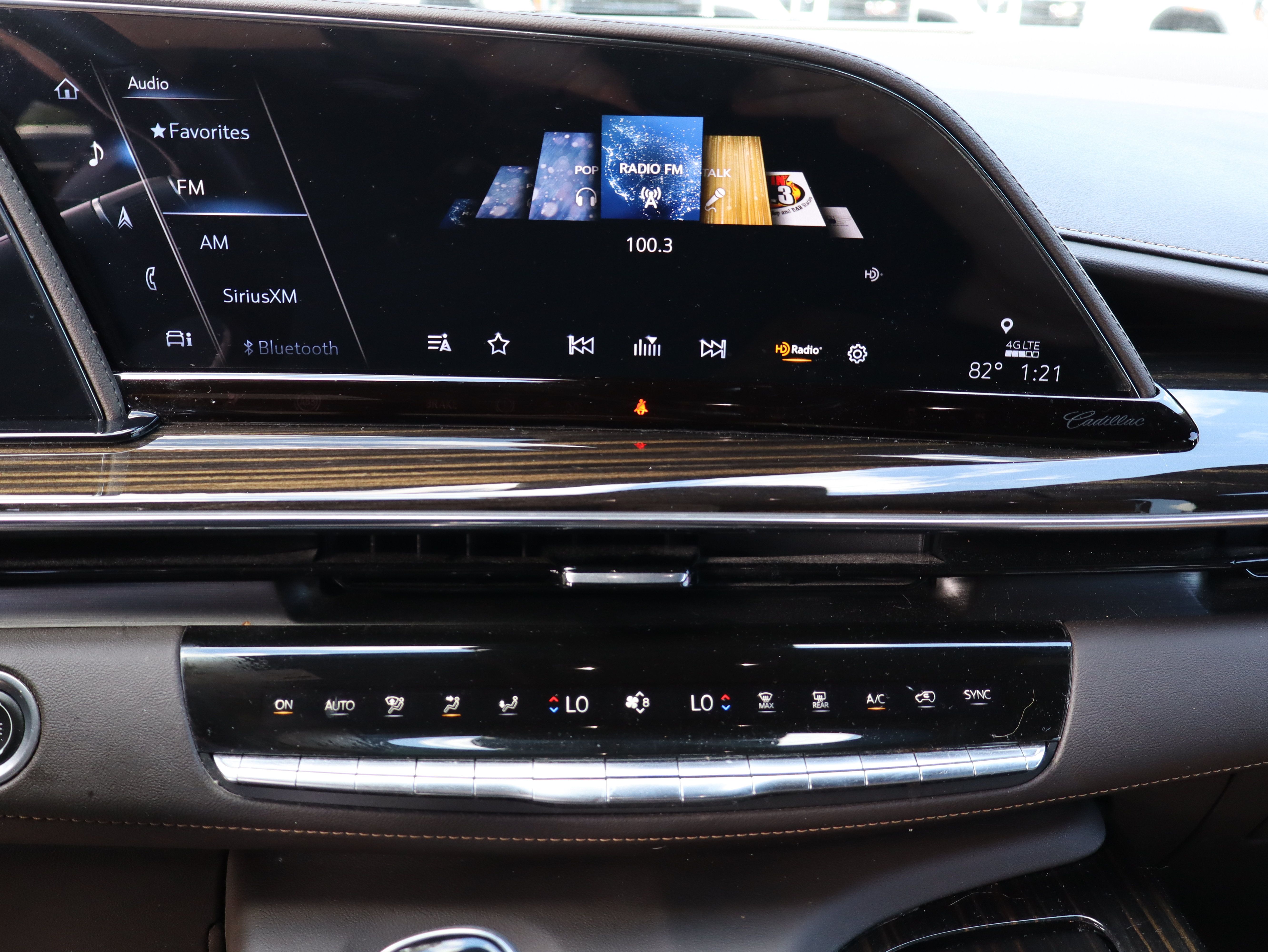 Used 2023 Cadillac Escalade ESV Premium Luxury w/ LPO, Radiant Package AWD/4WD image 37