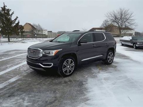 Used 2018 GMC Acadia Denali w/ Technology Package image 4