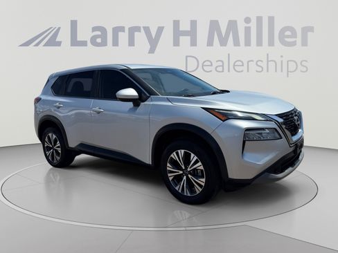 Used 2023 Nissan Rogue SV AWD/4WD image 7