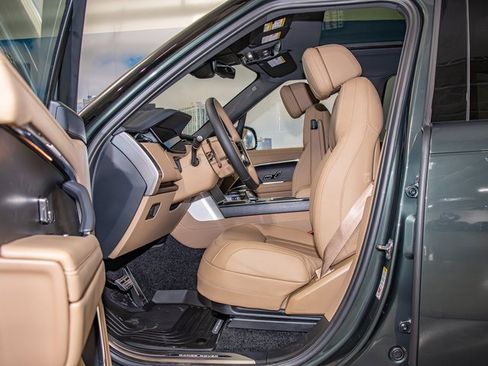 New 2026 Land Rover Range Rover SE image 20