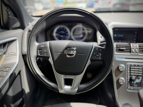 Used 2013 Volvo XC60 T6 AWD/4WD image 13