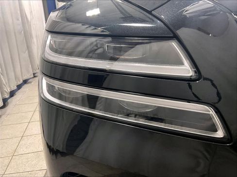 Used 2024 Genesis GV80 2.5T w/ Prestige Package image 34