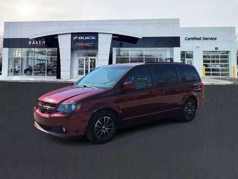 Used 2017 Dodge Grand Caravan GT FWD image 1