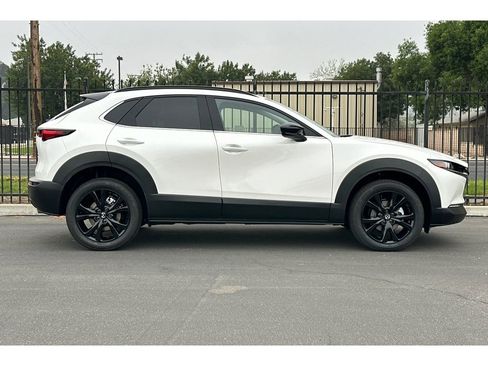 Certified 2025 MAZDA CX-30 2.5 Turbo w/ Premium Package image 4