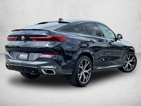 Used 2022 BMW X6 xDrive40i w/ M Sport Package AWD/4WD image 2