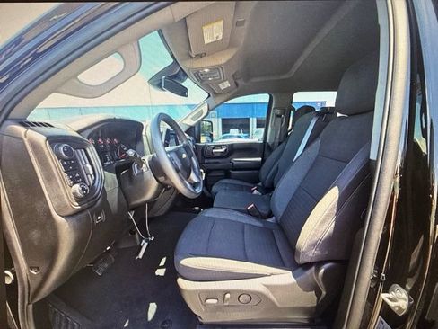 Used 2025 Chevrolet Silverado 2500 Custom w/ Custom Value Package AWD/4WD image 12
