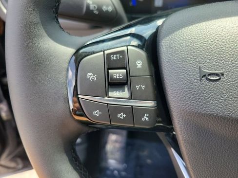 Certified 2025 Ford Escape SE FWD image 27