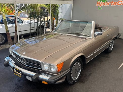 Used 1987 Mercedes-Benz 560 SL image 6