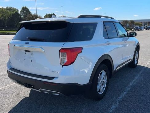 Used 2022 Ford Explorer XLT w/ Equipment Group 202A image 50