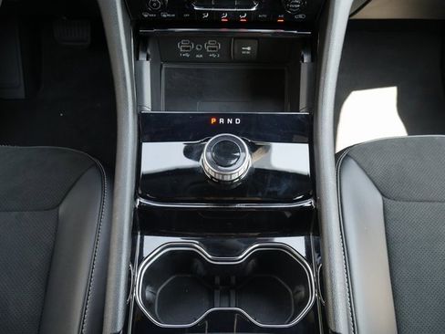 Used 2023 Jeep Grand Cherokee Altitude image 25