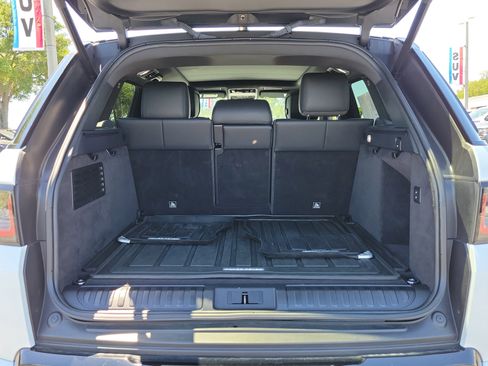 Used 2020 Land Rover Range Rover Sport HST image 10