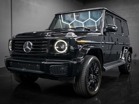 Used 2025 Mercedes-Benz G 580 w/ EQ Technology image 7