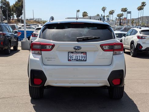 Used 2023 Subaru Crosstrek 2.0i image 3