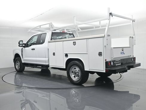 New 2026 Ford F350 XL w/ FX4 Off-Road Package AWD/4WD image 30