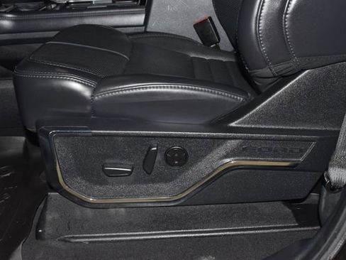 Used 2025 Ford F250 Platinum image 15