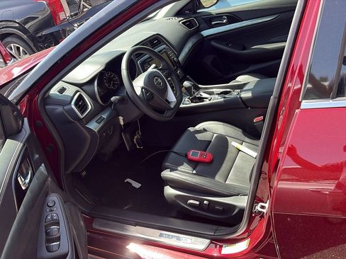 Used 2019 Nissan Maxima 3.5 SL FWD image 5