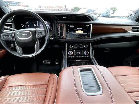 Used 2023 GMC Yukon Denali Ultimate image 13
