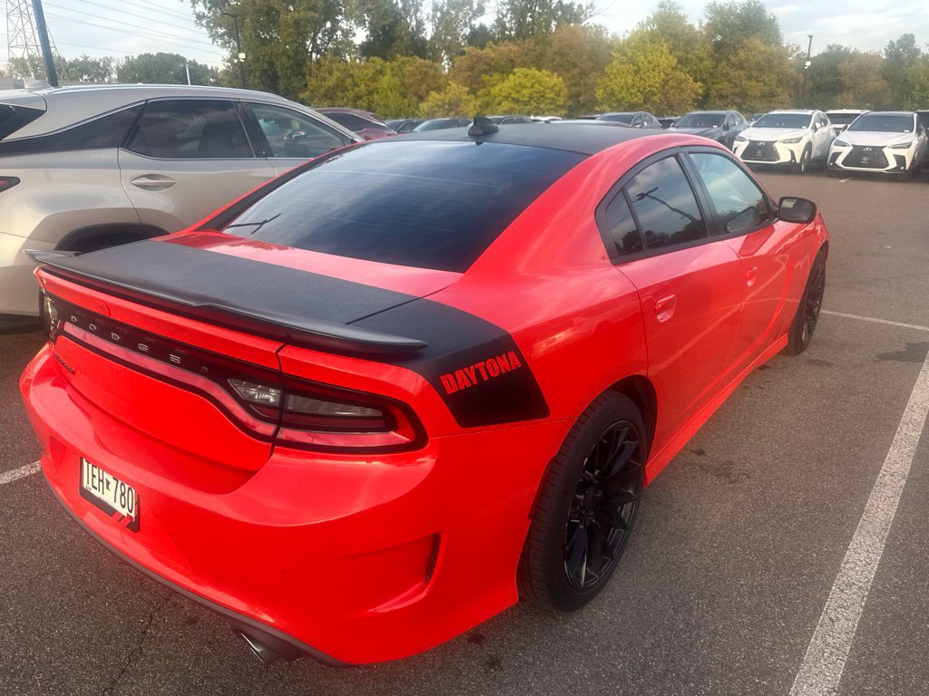 Used 2018 Dodge Charger R/T RWD image 11