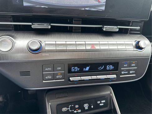 Certified 2024 Hyundai Kona SEL w/ Convenience Package AWD/4WD image 27