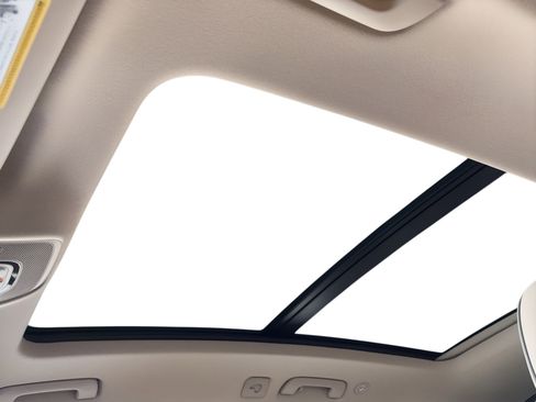 Used 2023 Audi Q5 e Premium Plus w/ Premium Plus Package image 18