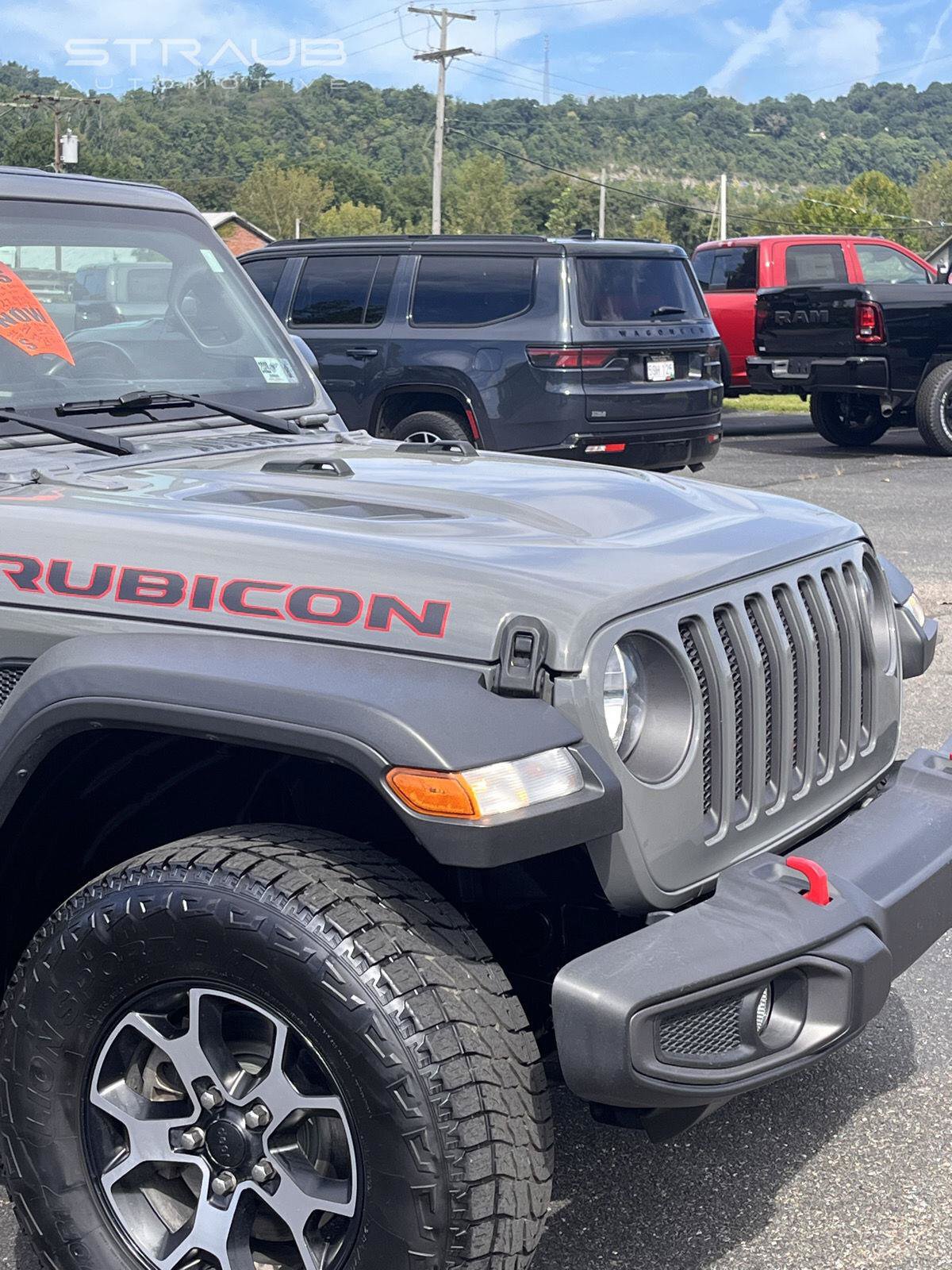 Used 2021 Jeep Wrangler Unlimited Rubicon w/ Cold Weather Group AWD/4WD image 10