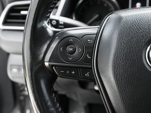 Used 2021 Toyota Camry SE image 17