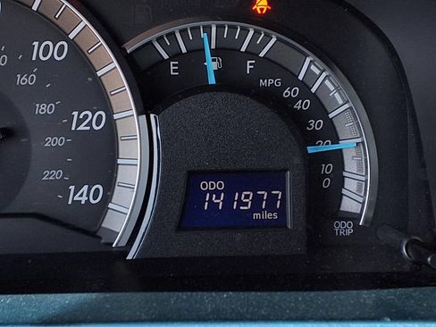 Used 2014 Toyota Camry SE FWD image 13
