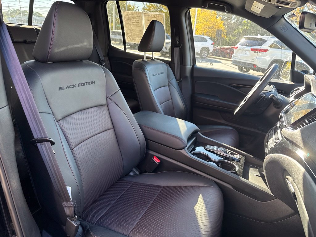Used 2025 Honda Ridgeline Black Edition image 35