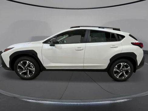 Certified 2025 Subaru Crosstrek 2.0i Premium image 2
