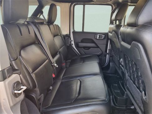 Certified 2021 Jeep Wrangler Unlimited Rubicon 4xe w/ Cold Weather Group image 36