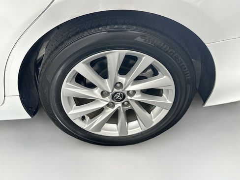 Used 2024 Toyota Camry LE FWD image 11
