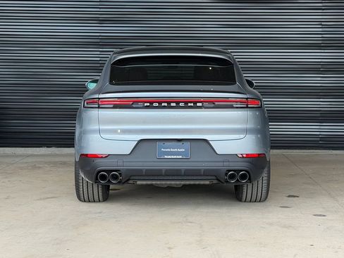 New 2026 Porsche Cayenne Coupe AWD/4WD image 8