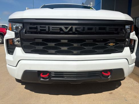 Used 2023 Chevrolet Silverado 1500 Custom AWD/4WD image 10