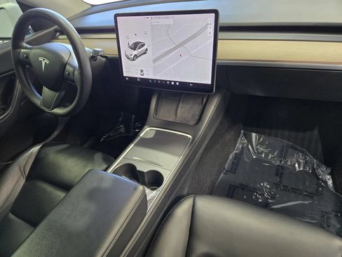 Used 2021 Tesla Model Y Long Range AWD/4WD image 5