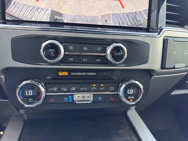 Used 2022 Ford F250 Lariat w/ Lariat Ultimate Package AWD/4WD image 17