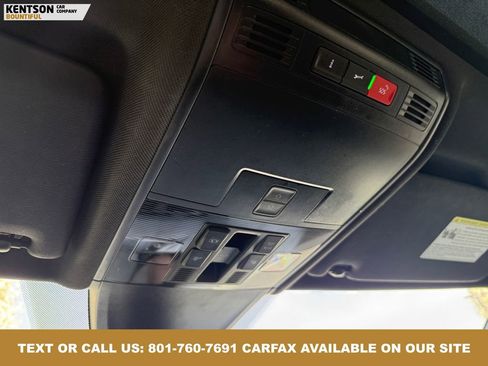 Used 2022 Volkswagen Tiguan SE R-Line image 30