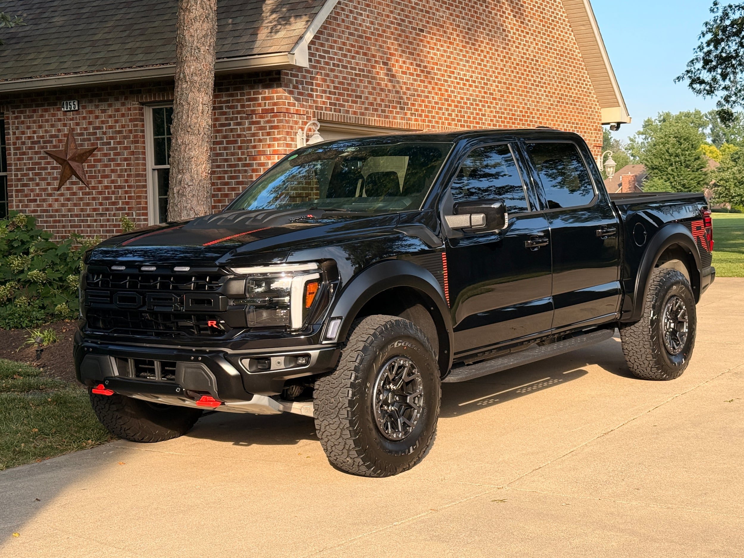 Used 2026 Ford F150 Raptor w/ Equipment Group 803A Raptor R AWD/4WD image 1