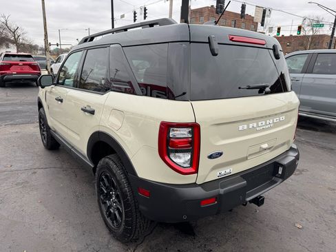 Used 2025 Ford Bronco Sport Badlands image 7