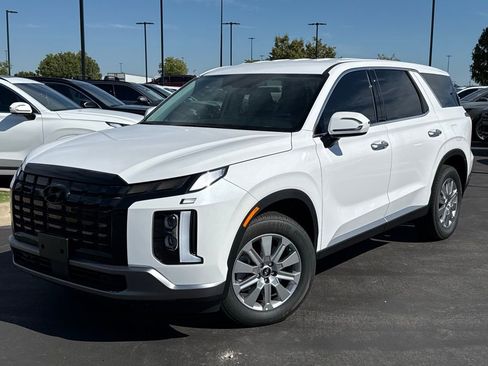 New 2025 Hyundai Palisade SE FWD image 1