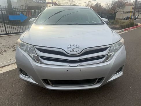 Used 2013 Toyota Venza XLE image 1