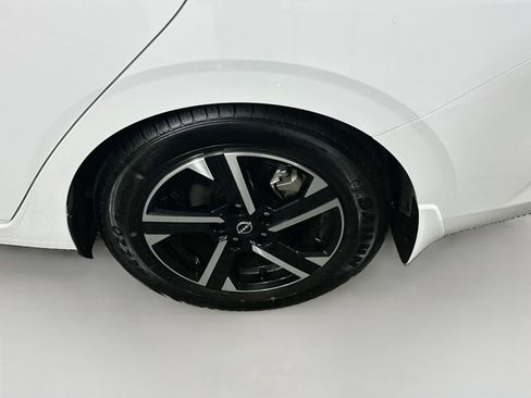 Used 2025 Nissan Sentra SV w/ All-Weather Package FWD image 11