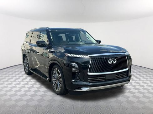 Used 2025 INFINITI QX80 Sensory AWD/4WD image 3