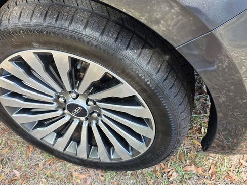 Used 2018 Lincoln Navigator Reserve w/ Technology Package image 12