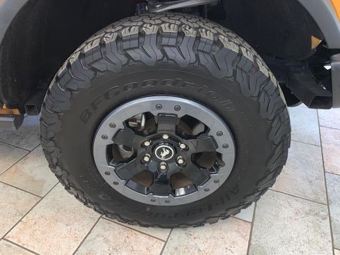 Used 2021 Ford Bronco Badlands image 20