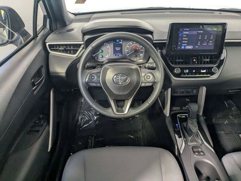 Used 2024 Toyota Corolla Cross AWD Hybrid image 35