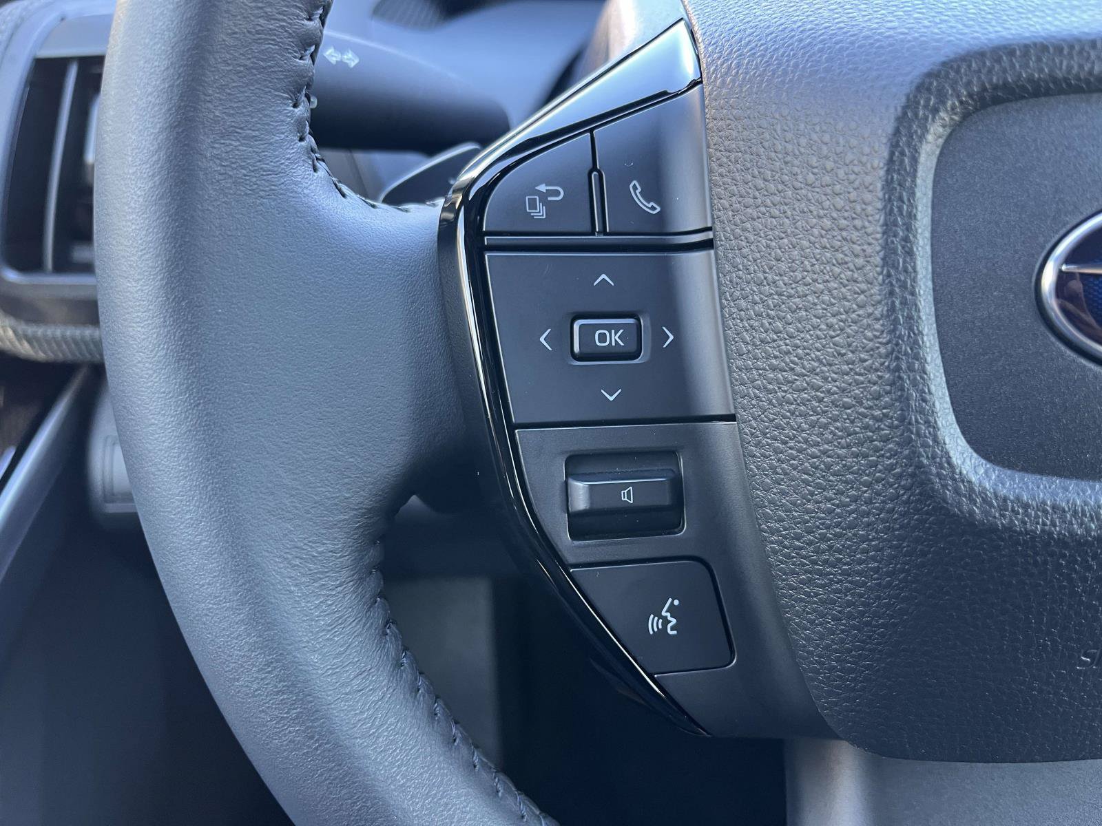 Used 2023 Subaru Solterra AWD image 21