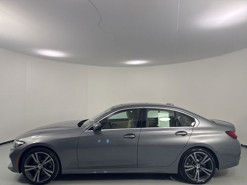 Certified 2024 BMW 330i xDrive Sedan w/ Premium Package AWD/4WD image 4