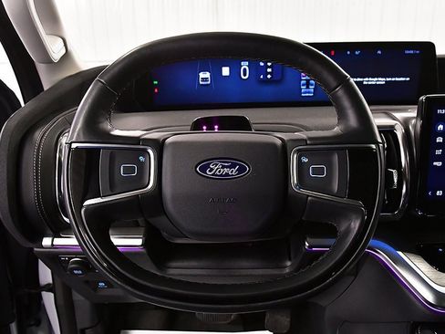 Used 2025 Ford Expedition Max Platinum image 20