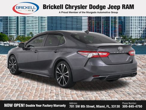Used 2020 Toyota Camry SE w/ Convenience Package FWD image 20