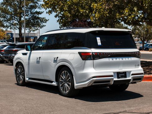 New 2026 INFINITI QX80 Luxe AWD/4WD image 7
